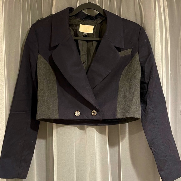 Cropped Moto Jacket with Wool-like material and Shoulder details - Picture 1 of 3